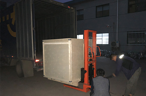 永州客戶SMT設(shè)備專車送貨，貨到上門安裝調(diào)試